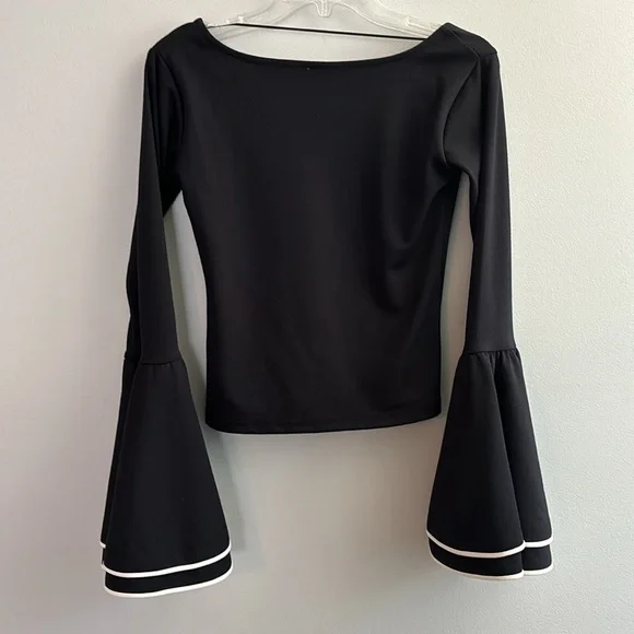Torn by Ronny Kobo black heavyweight top with wide flare bell sleeves - Picture 6 of 7